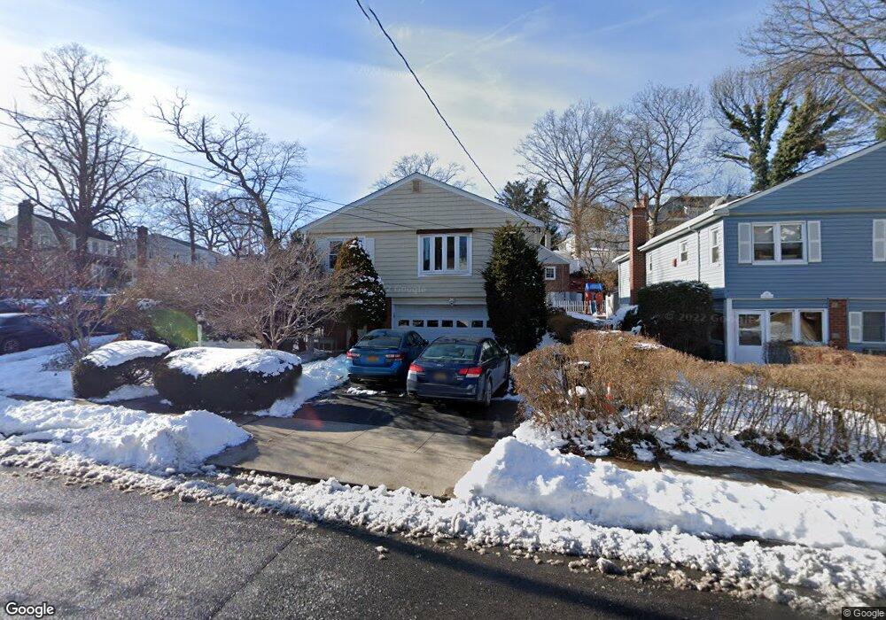 89 Leighton Ave, Yonkers, NY 10705 - photo 1