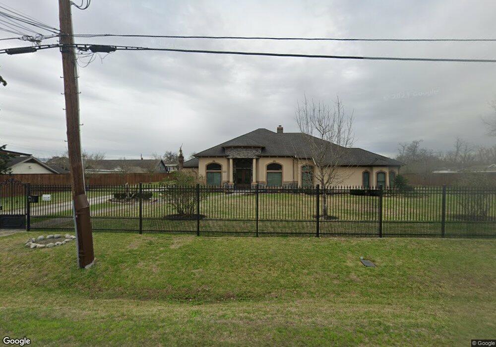 811 Apache St, Houston, TX 77022 - photo 1