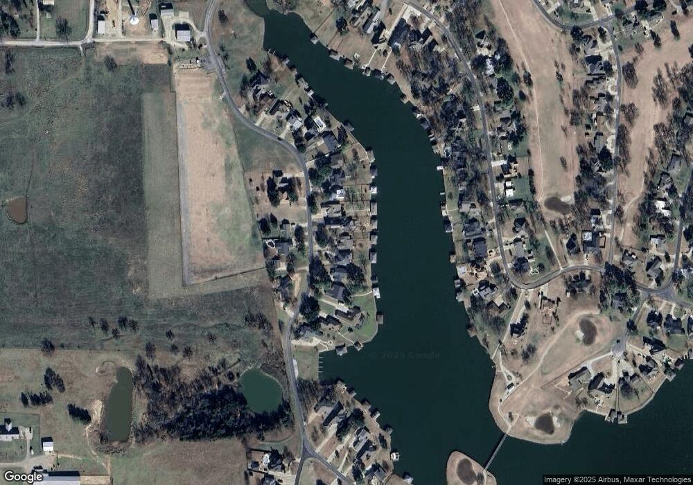 513 Kiowa Dr W, Gainesville, TX 76240 - photo 1