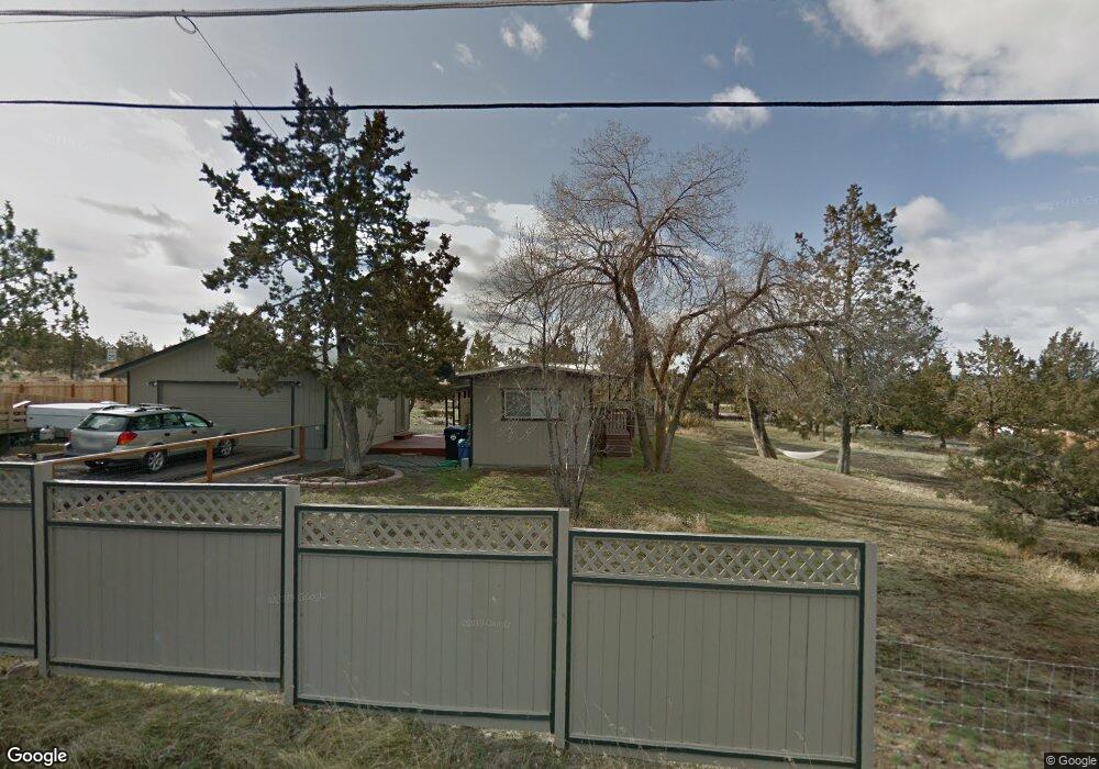 4310 SW Wickiup Ave, Redmond, OR 97756 - photo 1