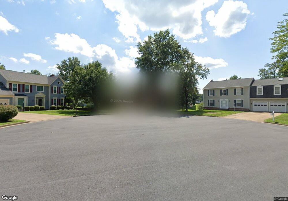 18849 Beaten Path Ct, Triangle, VA 22172 - photo 1