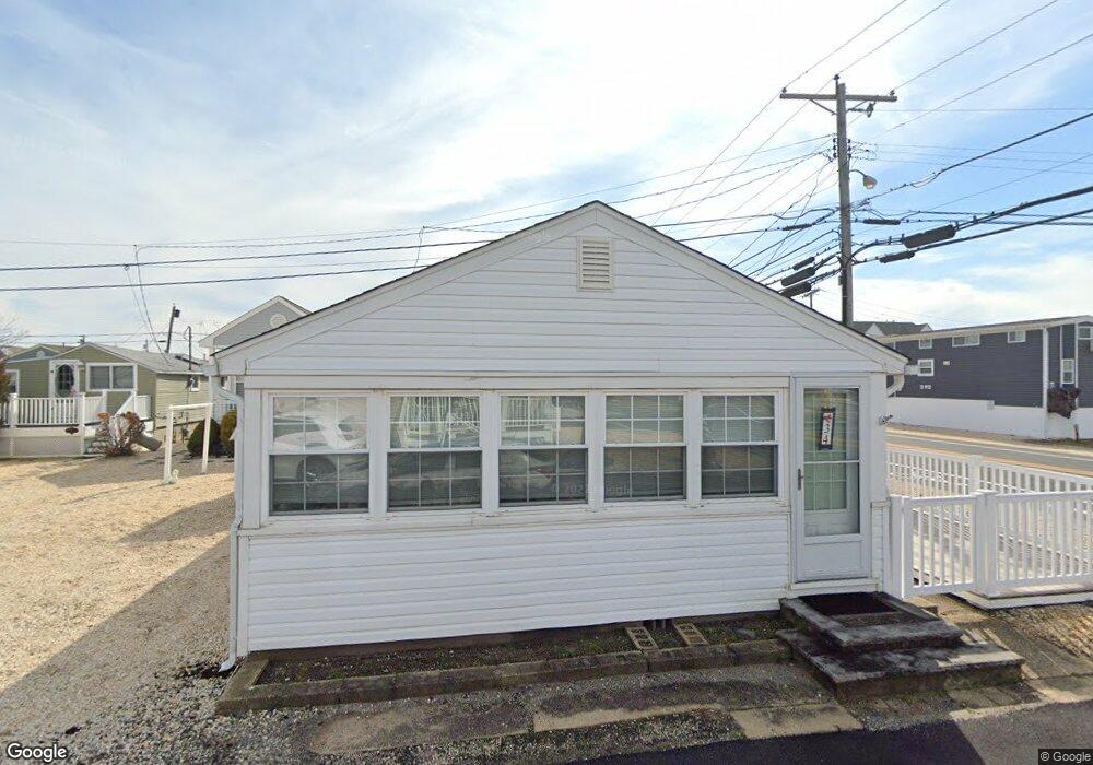 34A 1st Ln unit 18, Seaside Park, NJ 08752 - photo 1