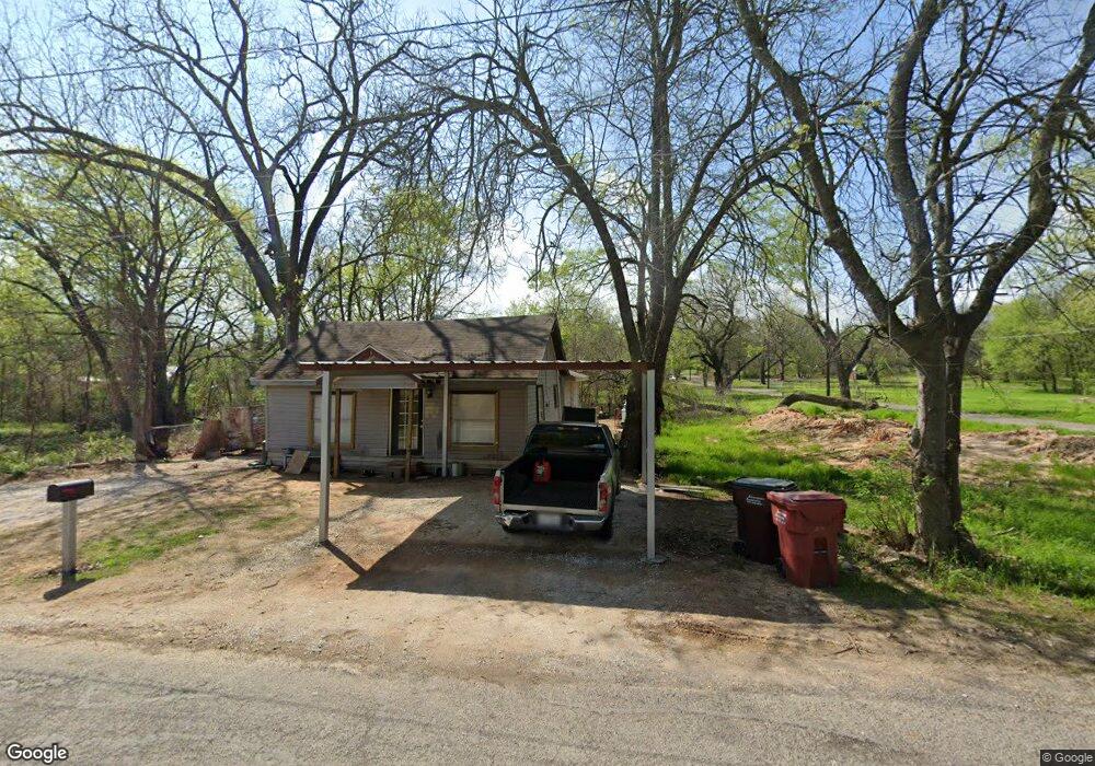 105 S 5th St, Bonham, TX 75418 - photo 1