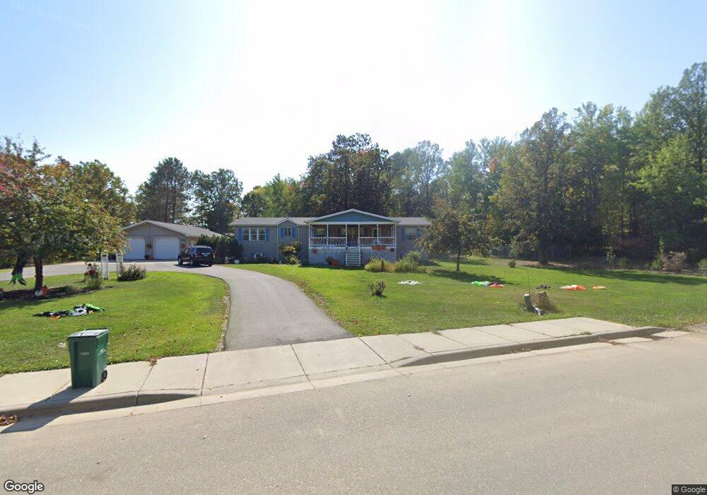 610 SE 18th St, Grand Rapids, MN 55744 - photo 1