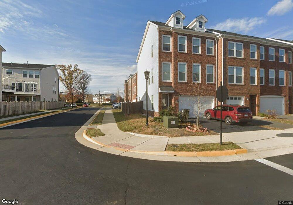 42302 Lancaster Woods Square, Chantilly, VA 20152 - photo 1