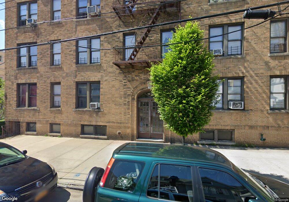 31 Carroll St, Yonkers, NY 10705 - photo 1