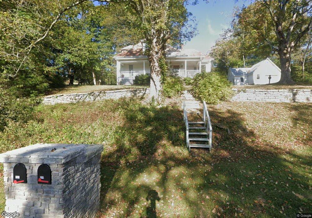 561 Gaither Rd, Shelbyville, TN 37160 - photo 1