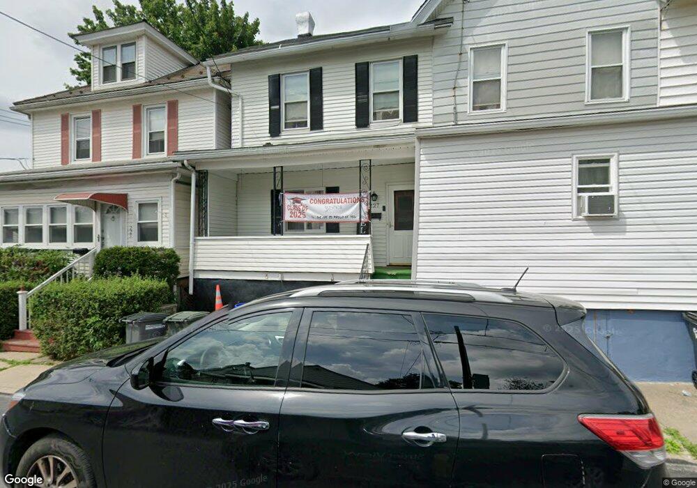 227 W Birch St, Hazleton, PA 18201 - photo 1