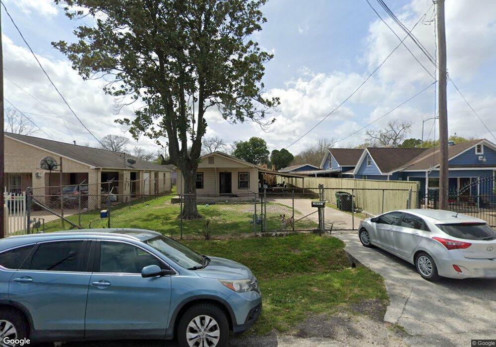 4504 Engleford St, Houston, TX 77026 - photo 1