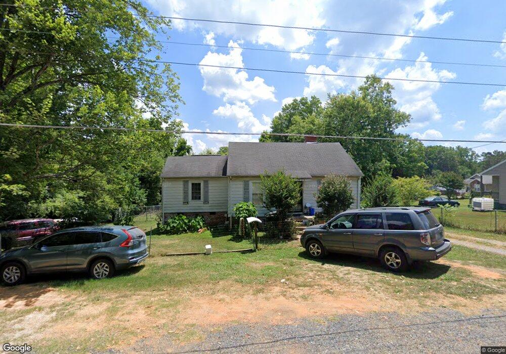 943 Breeze Hill Rd, Asheboro, NC 27203 - photo 1