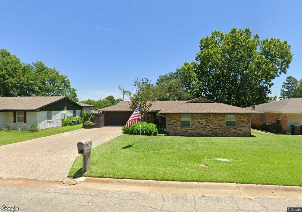 214 Ross Ave, Denison, TX 75020 - photo 1
