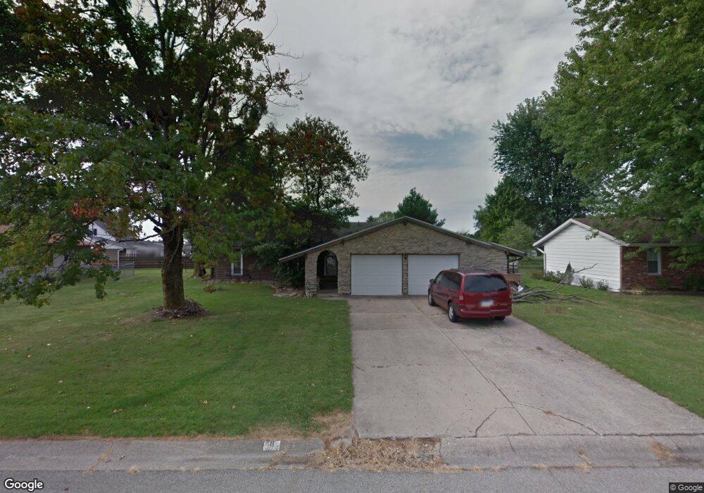 8 Pheasant Run Dr, Batesville, IN 47006 - photo 1