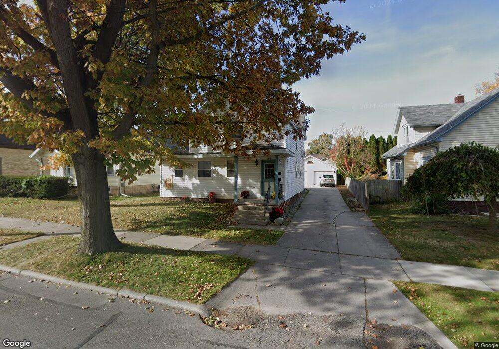 1014 N 8th St, Manitowoc, WI 54220 - photo 1