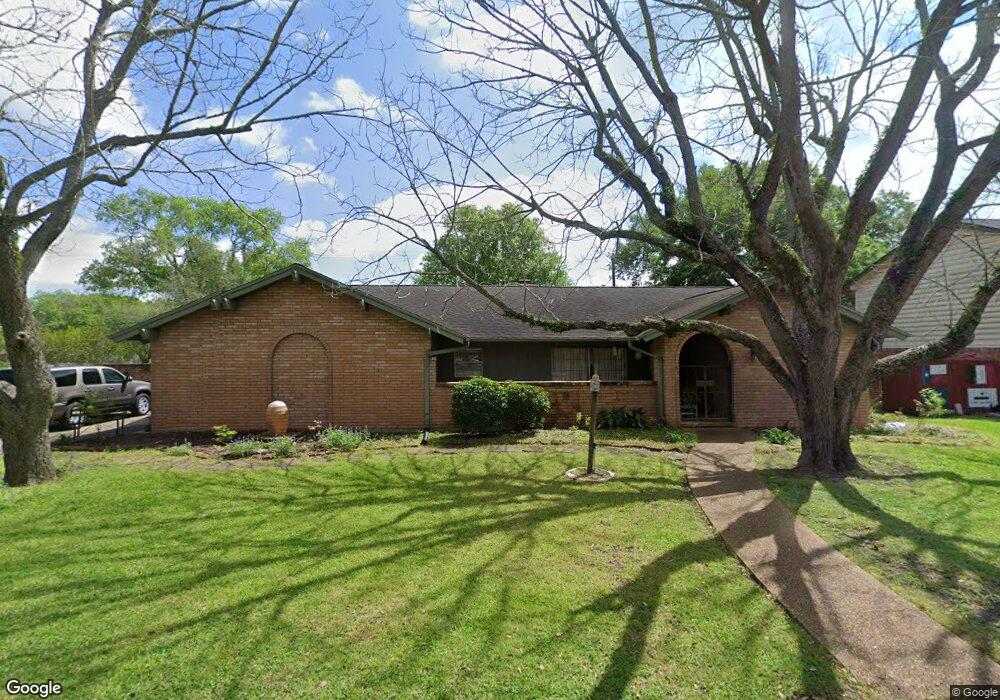 8 Shadow Ln, Bay City, TX 77414 - photo 1