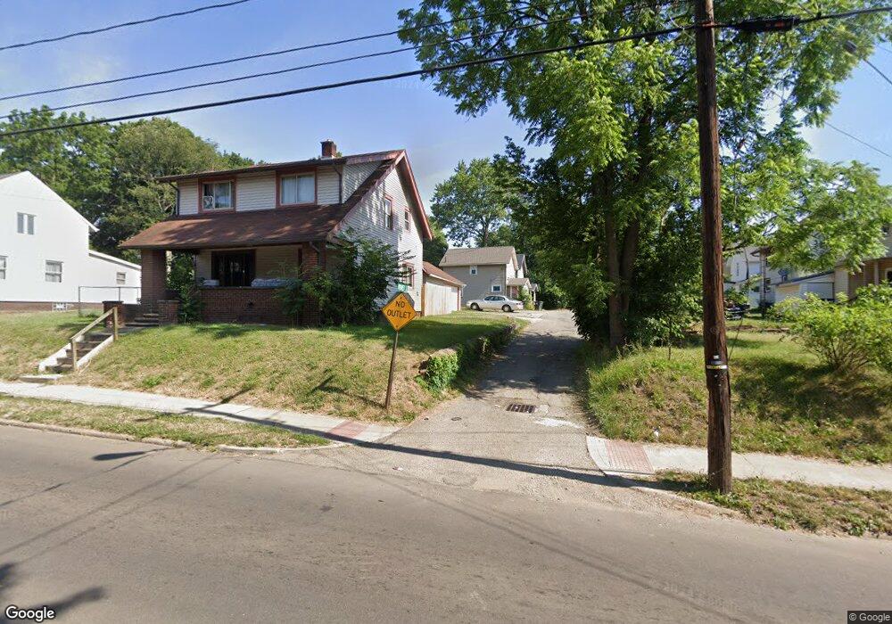 1909 Widmer Ct NE, Canton, OH 44714 - photo 1