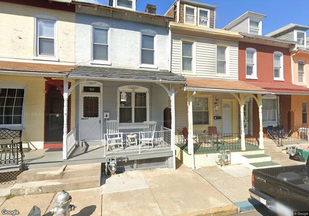 926 Locust St, Reading, PA 19604 - photo 1