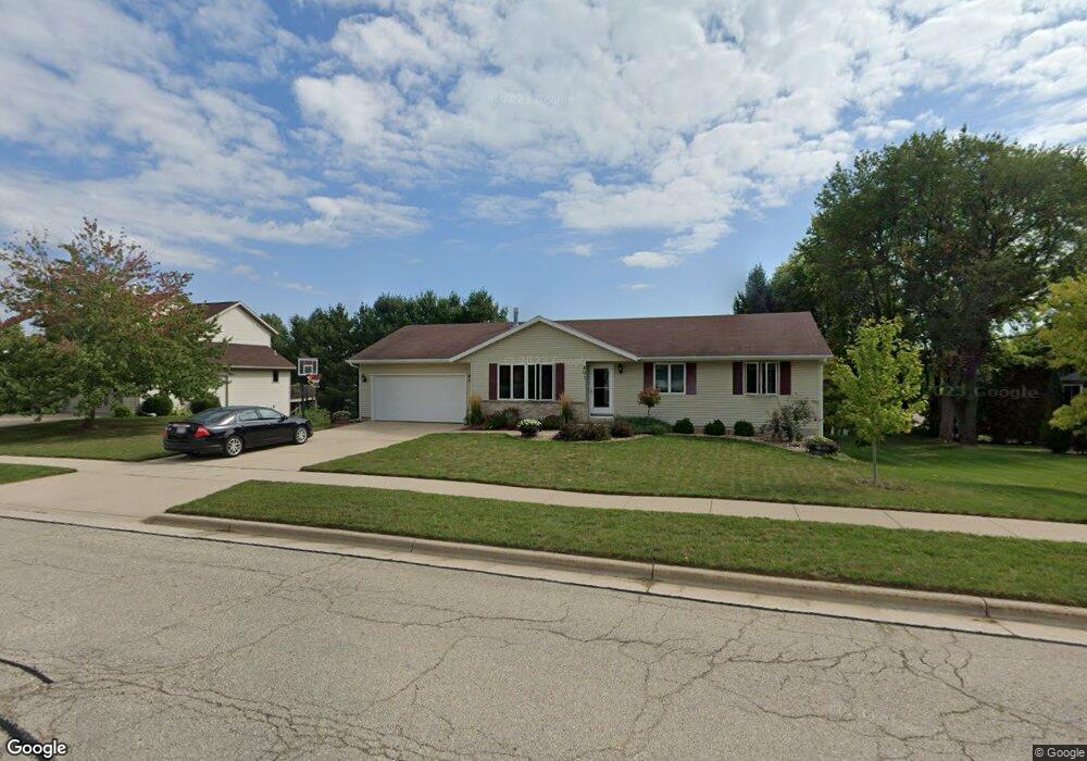 201 Robinson Rd, Oregon, WI 53575 - photo 1