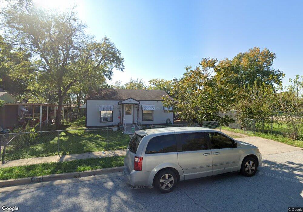 1017 Rice St, Grand Prairie, TX 75050 - photo 1