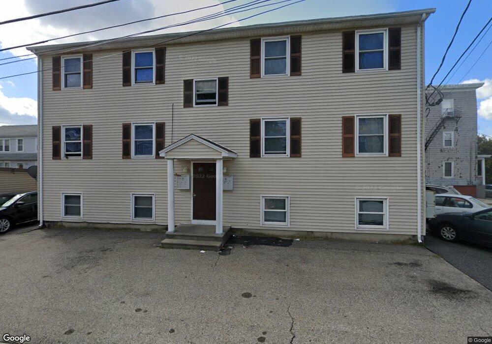 33 Bullock St, Pawtucket, RI 02860 - photo 1