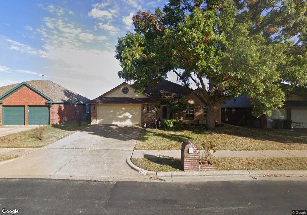 336 Parkview Dr, Hurst, TX 76053 - photo 1