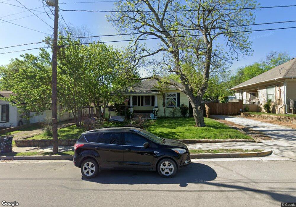 308 E Oak St, Weatherford, TX 76086 - photo 1