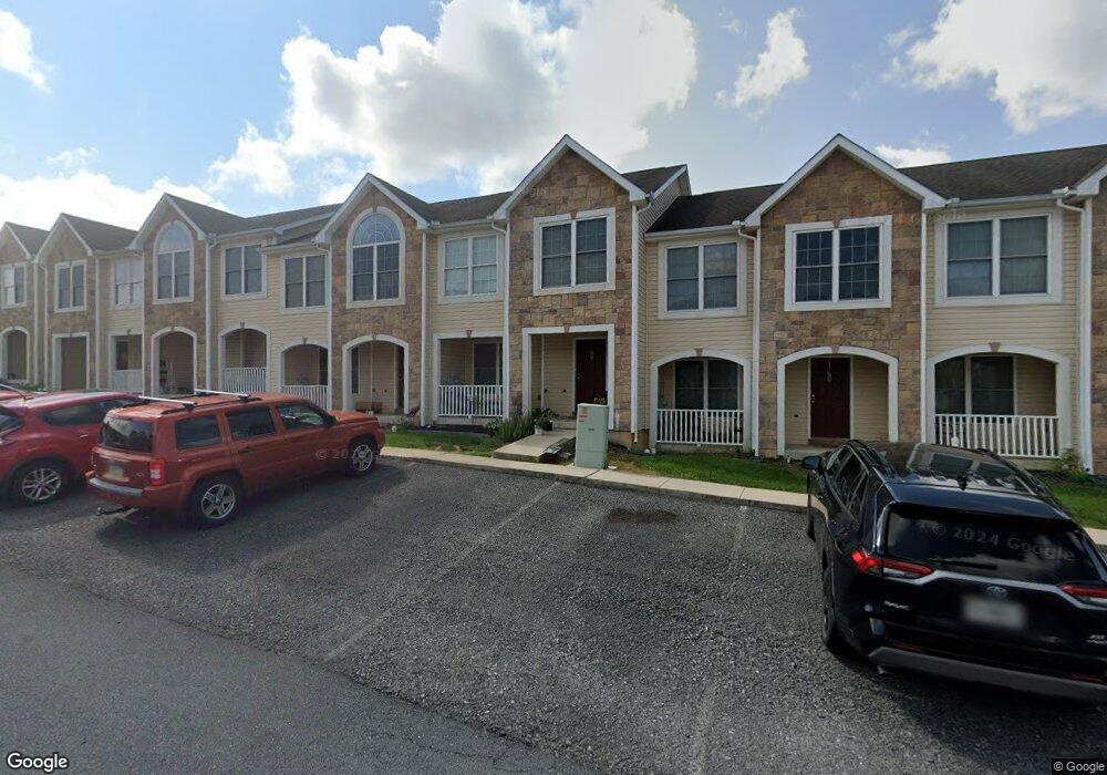 362 Viewpoint Way unit 7, Waynesboro, PA 17268 - photo 1