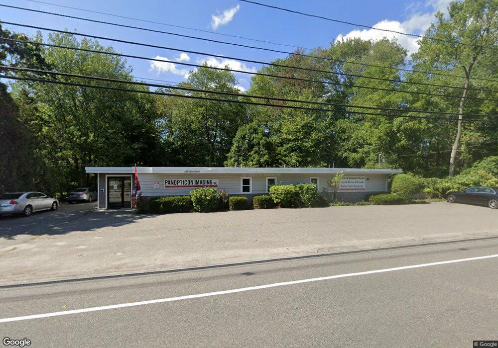 540 Union St, Rockland, MA 02370 - photo 1