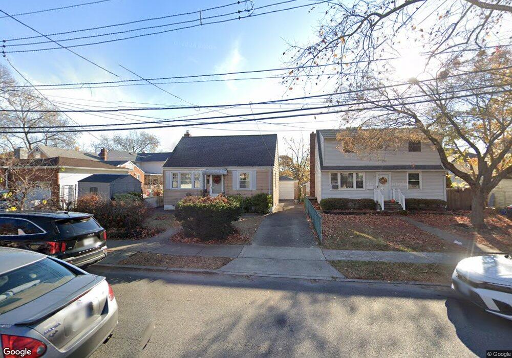 126 Jefferson St, Staten Island, NY 10304 - photo 1