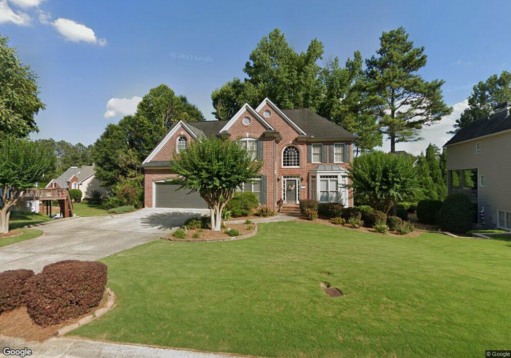 1360 Chattahoochee Run Dr, Suwanee, GA 30024 - photo 1