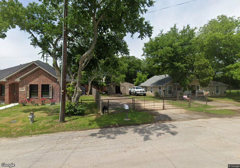 1601 N Brazos Ave, Cleburne, TX 76031 - photo 1