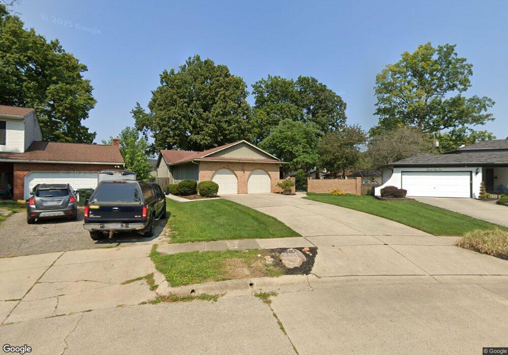 2046 Honeytree Loop N, Columbus, OH 43229 - photo 1