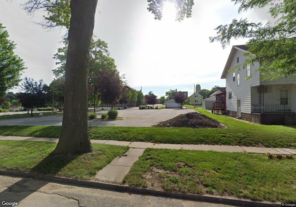 2023 Brown St, Davenport, IA 52804 - photo 1