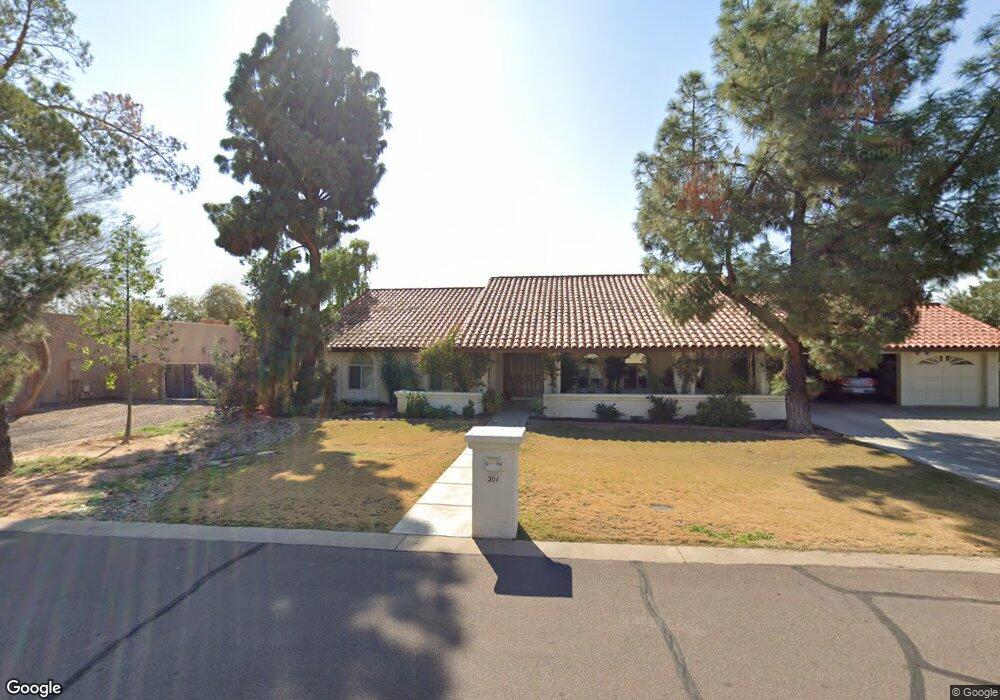 203 E Secretariat Dr, Tempe, AZ 85284 - photo 1