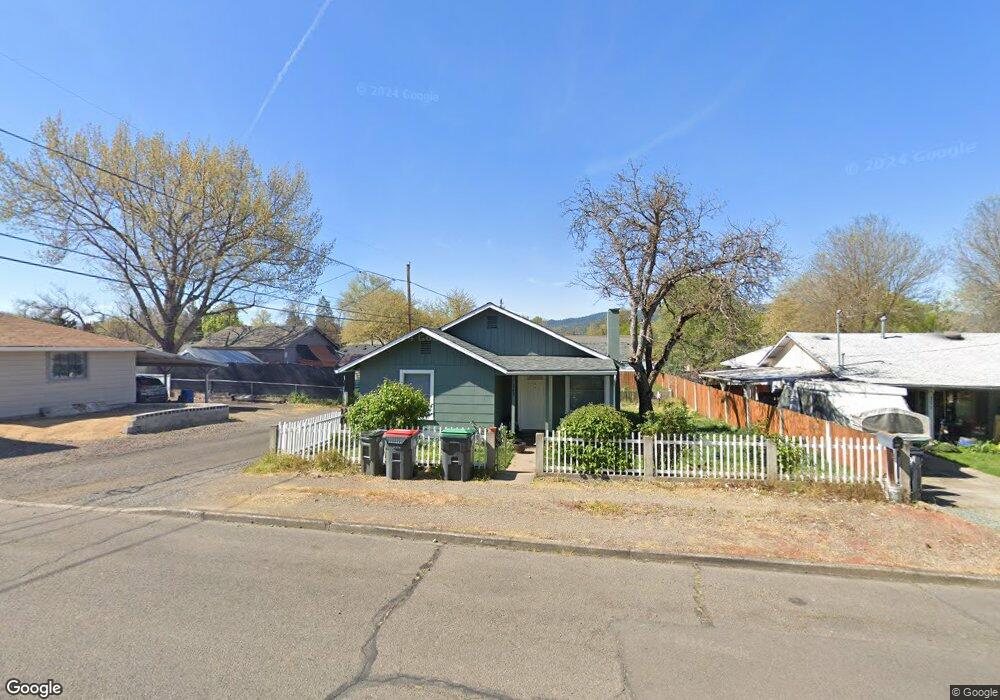 345 N 5th St, Central Point, OR 97502 - photo 1