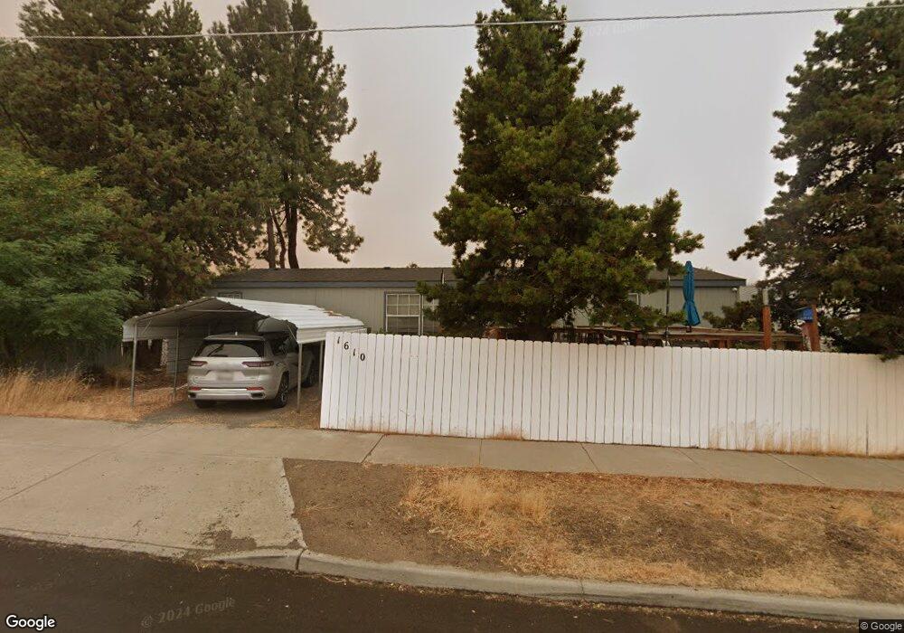 1610 NE Rumgay Ln, Bend, OR 97701 - photo 1