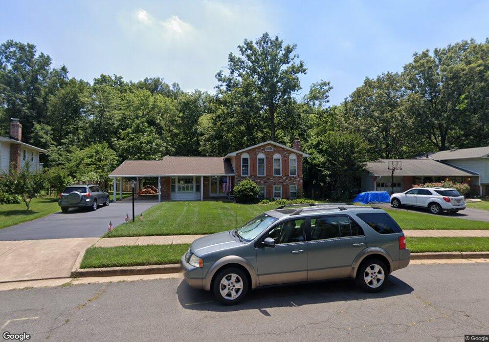 8509 Tysons Ct, Vienna, VA 22182 - photo 1