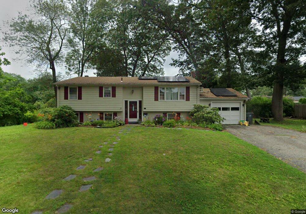 35 Belvedere Dr, Warwick, RI 02889 - photo 1