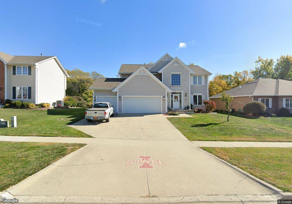 1110 W 15th St S, Newton, IA 50208 - photo 1