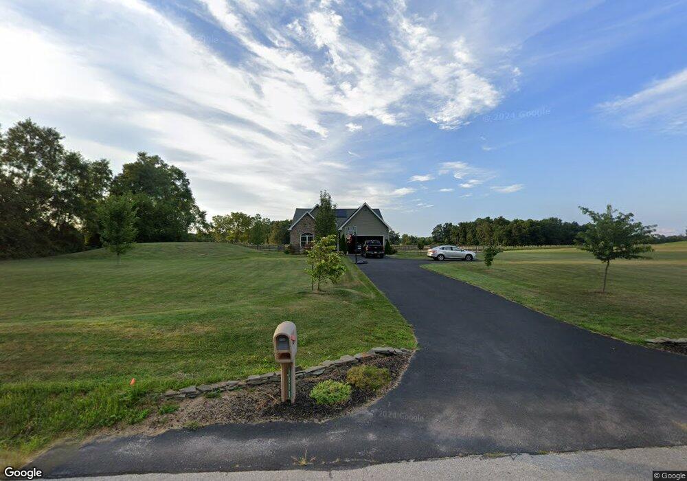 1070 Locust Ln, Littlestown, PA 17340 - photo 1