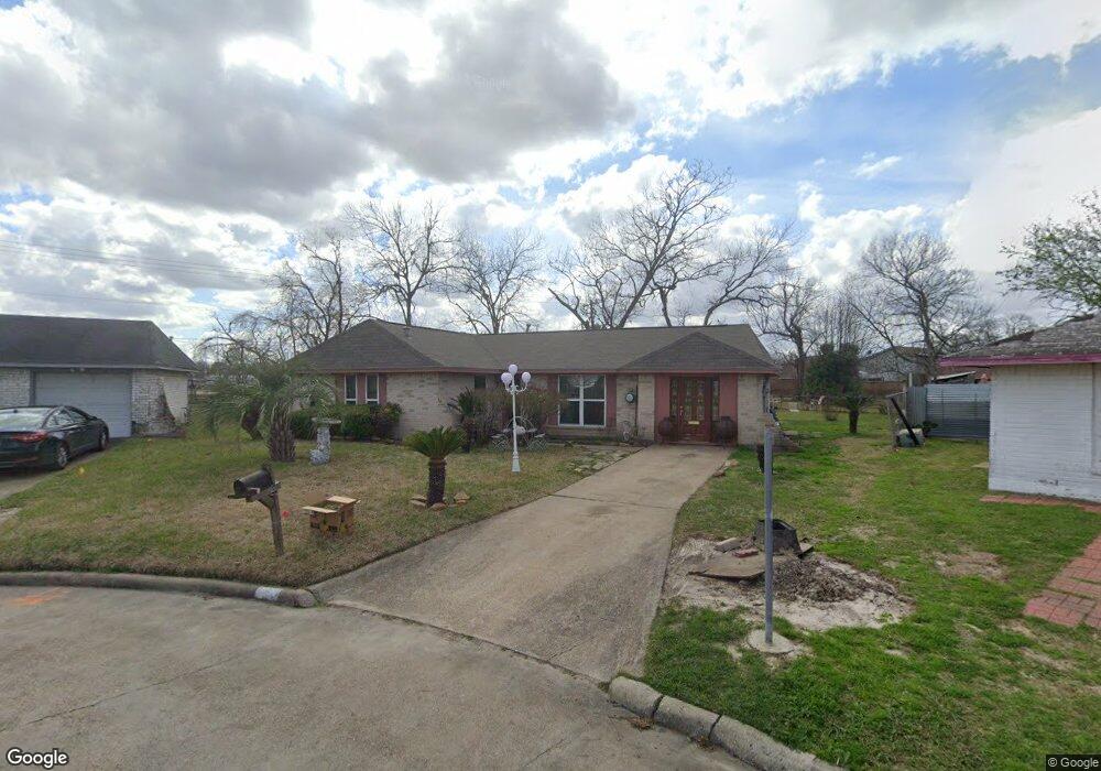 8207 Whitecastle Ln, Houston, TX 77088 - photo 1
