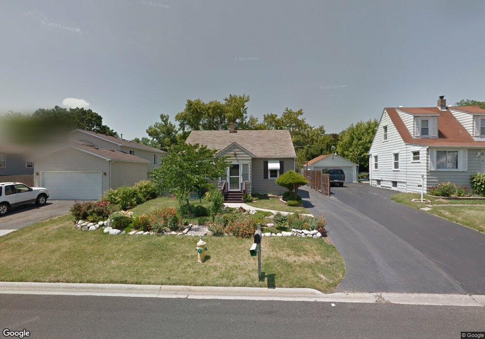 18 N Metropolitan Ave, Waukegan, IL 60085 - photo 1