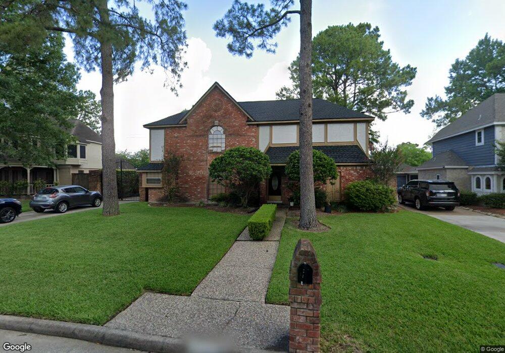 3922 Elmcrest Dr, Houston, TX 77088 - photo 1