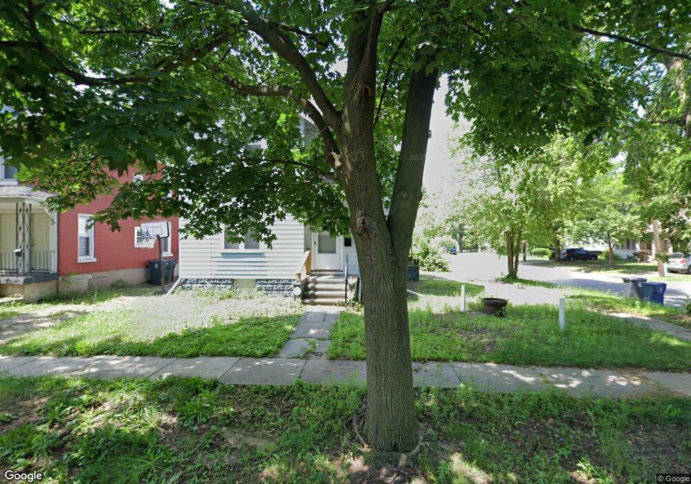 702 Avon St, Flint, MI 48503 - photo 1