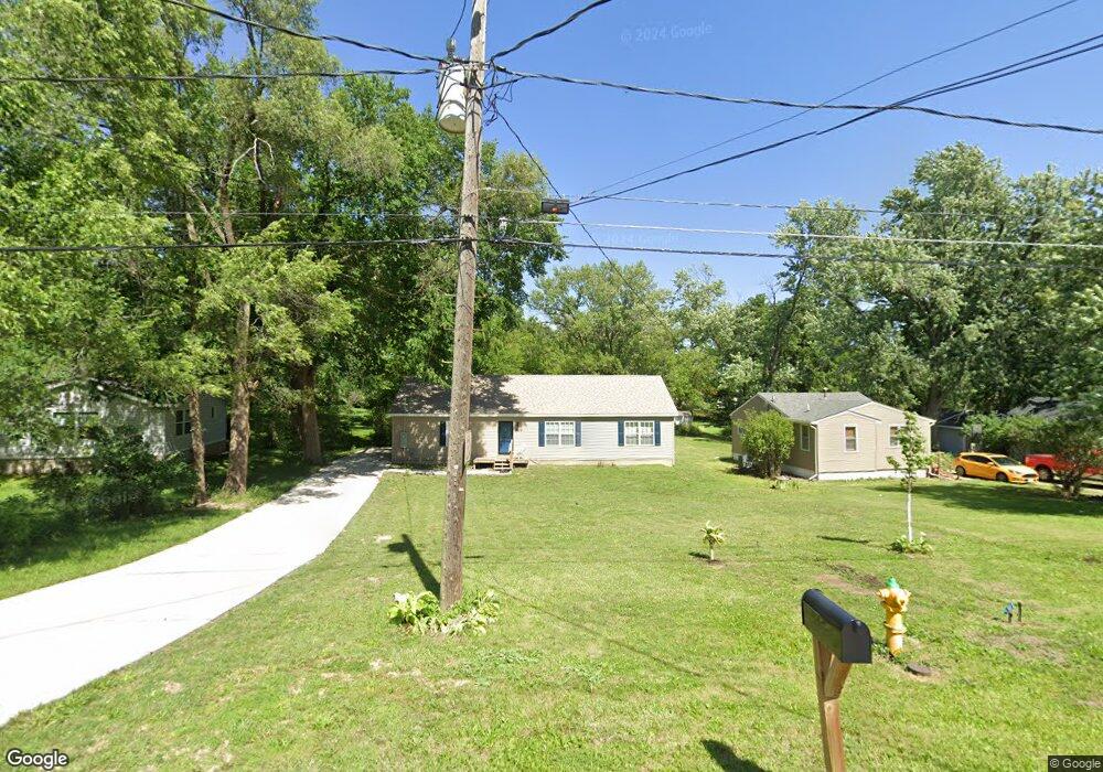 4215 SE 17th St, Des Moines, IA 50320 - photo 1