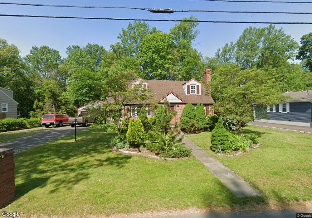 48 Robinwood Rd, Trumbull, CT 06611 - photo 1