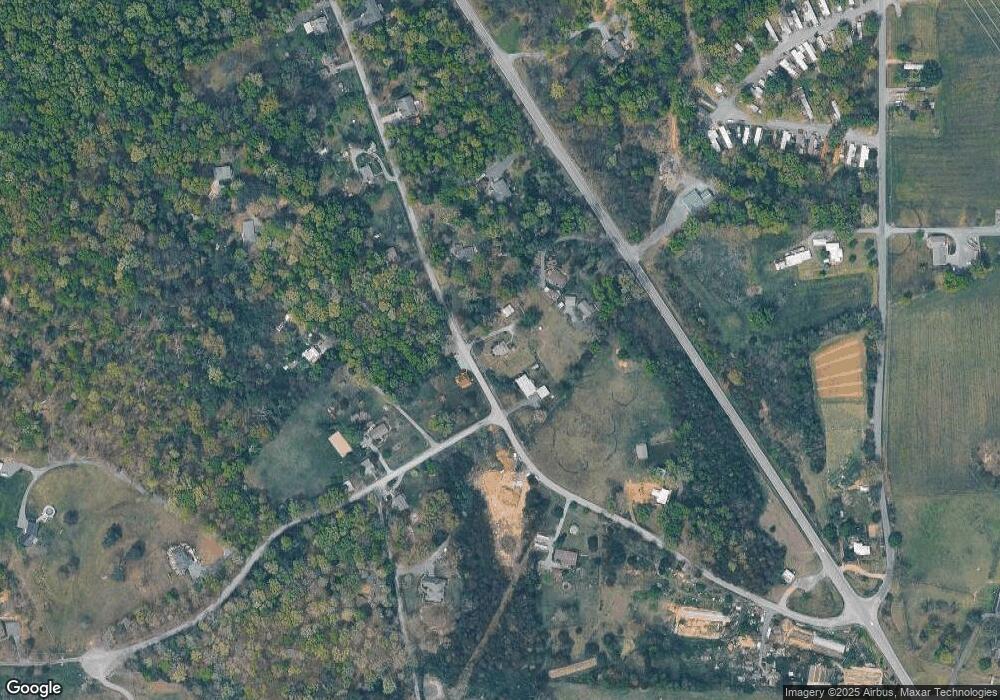 202 Old Hermitage Rd, Waynesboro, VA 22980 - photo 1