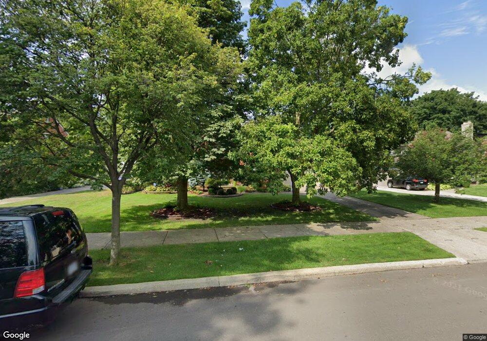 511 Lakepointe St, Grosse Pointe Park, MI 48230 - photo 1