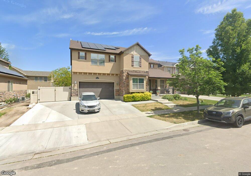 233 E Flicker Dr, Sandy, UT 84070 - photo 1