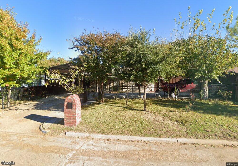 610 Cherokee Trace, Grand Prairie, TX 75051 - photo 1