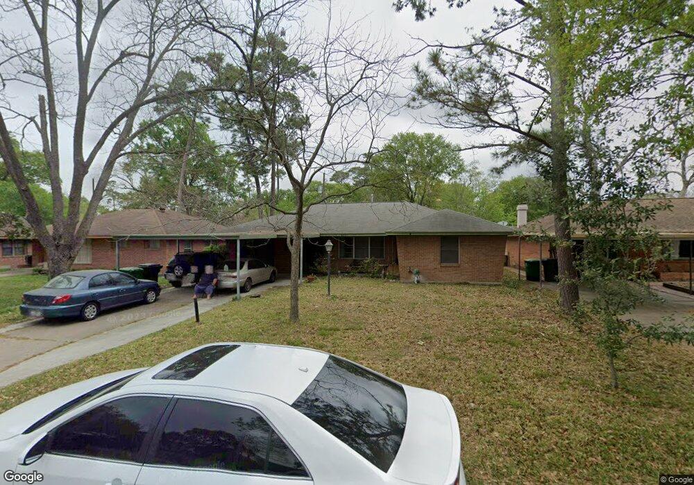 2210 Cheshire Ln, Houston, TX 77018 - photo 1